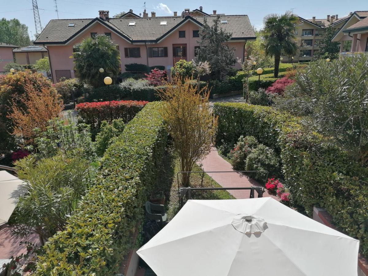 La Casa Blu- Forum Di Assago, Ospedale Humanitas, Milanofiori, Ieo Rozzano Kültér fotó