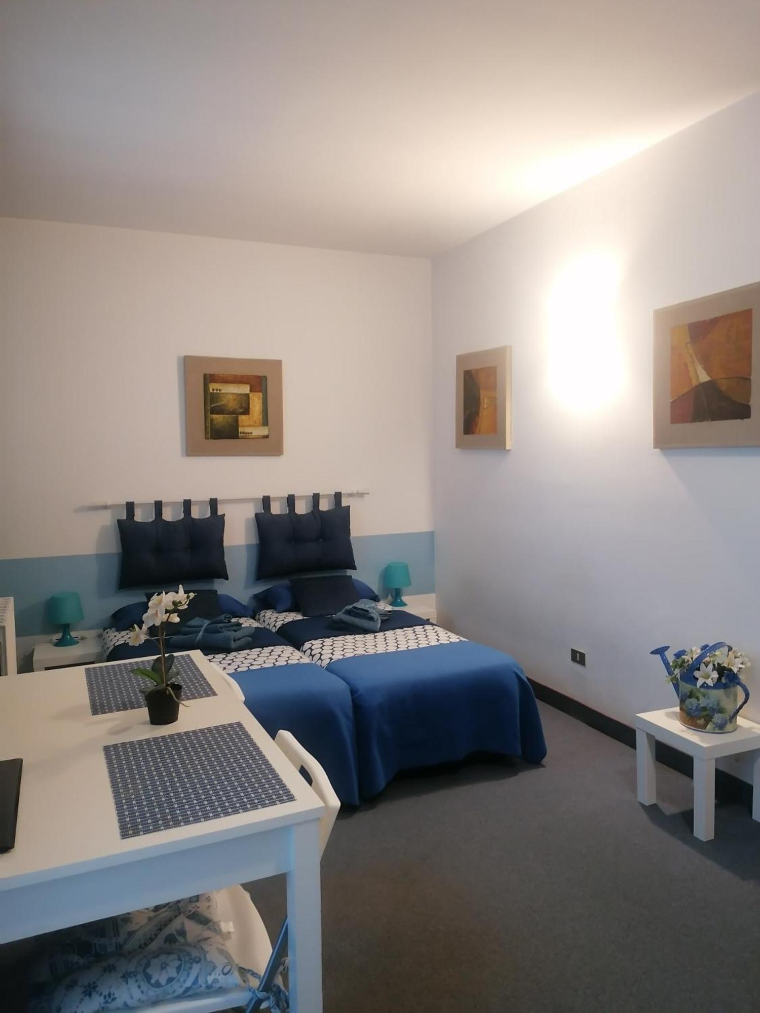 La Casa Blu- Forum Di Assago, Ospedale Humanitas, Milanofiori, Ieo Rozzano Kültér fotó