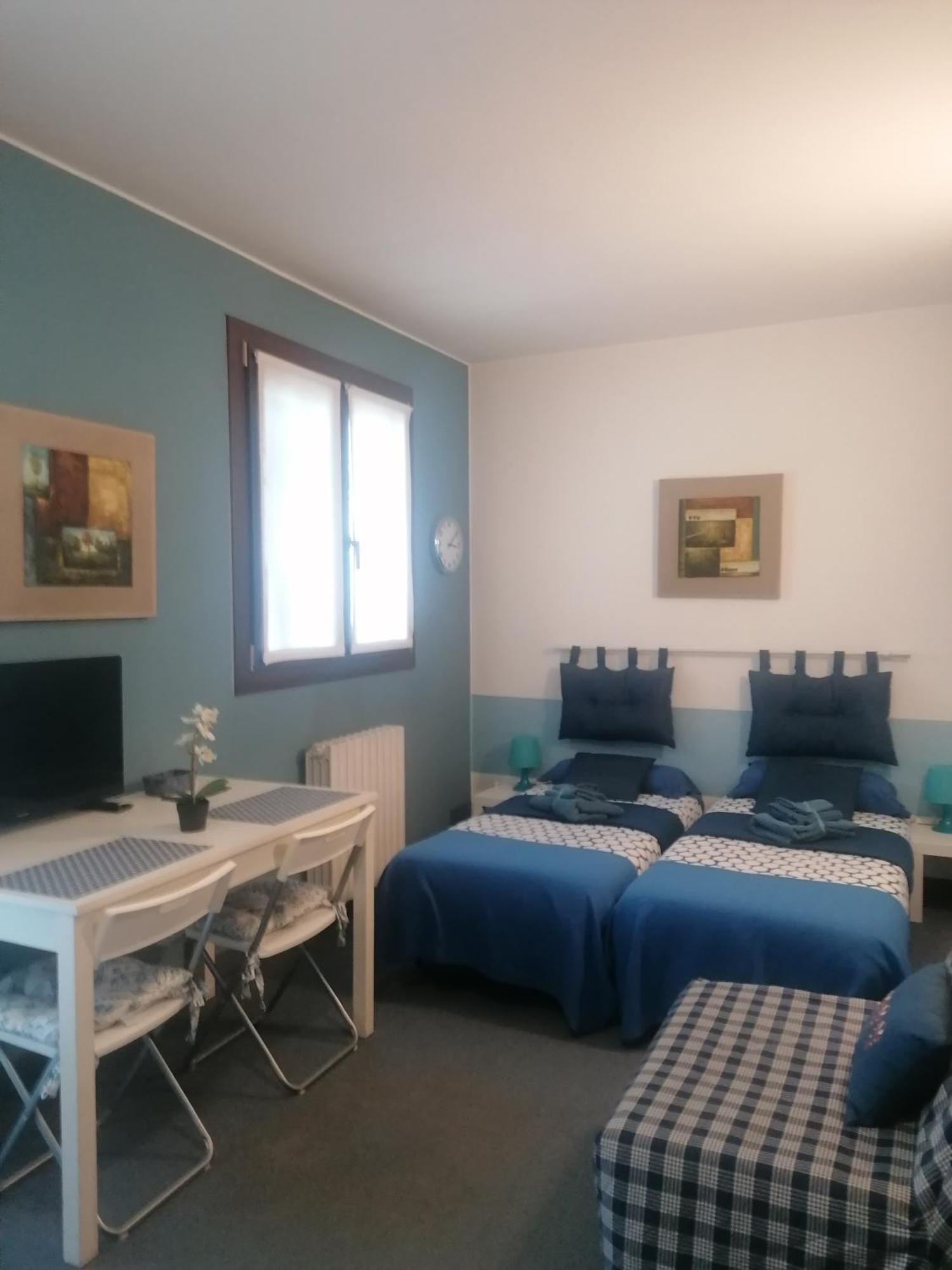La Casa Blu- Forum Di Assago, Ospedale Humanitas, Milanofiori, Ieo Rozzano Kültér fotó